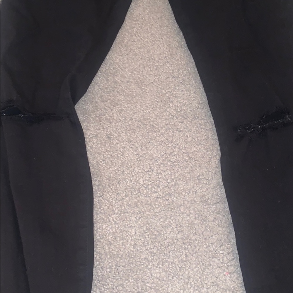 too big - Picture 2 of 3
